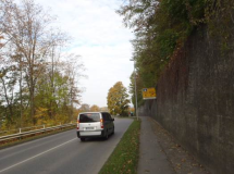 Nürtingen : Plochinger Straße Richtung Oberbohingen als Rad und Gehweg ausbauen