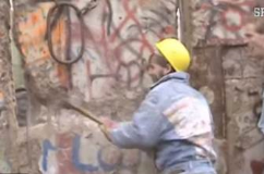 Ach auch den noch, der Schlag mit dem großen Hammer auf die Berliner Mauer