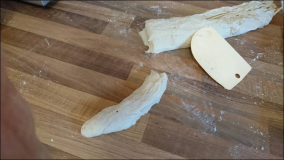 Brot backen: Herstellen eines knuspriger Körner-Mantel mit Sauerteig und Körnermischungen