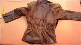 Verkauft: Verkaufe Echte Lederjacke mit langem Reißverschluss, Größe L-XL